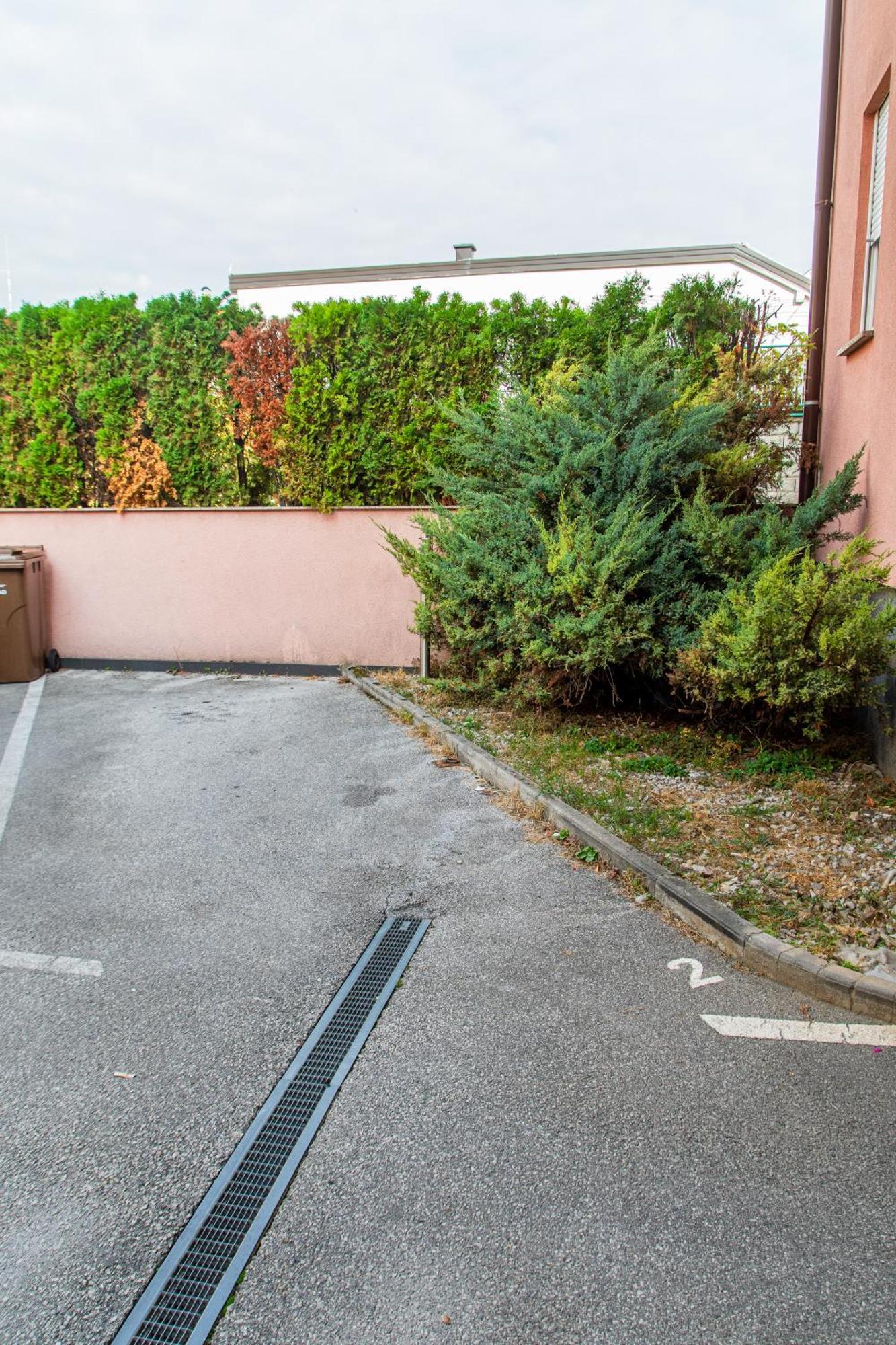 Flexible Selfcheckins 57 - Zagreb - Parking - Newアパートメント エクステリア 写真